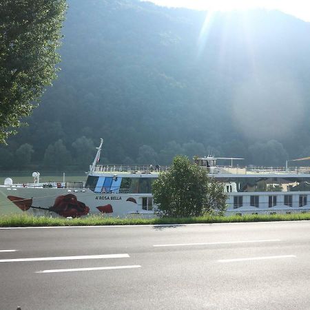 Romantikhaus Hufschmiede Hotel Engelhartszell Exterior foto
