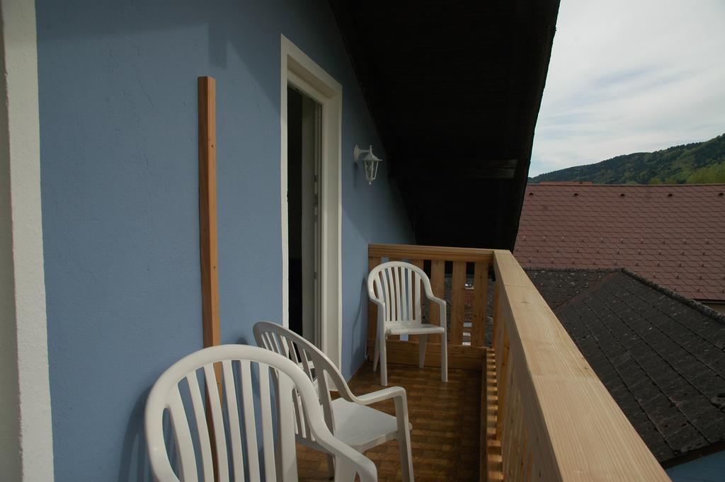 Romantikhaus Hufschmiede Hotel Engelhartszell Exterior foto